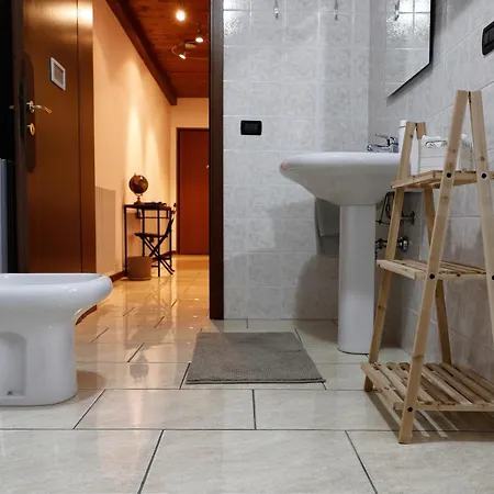 Emily House Vignola * Vignola (Emilia-Romagna)