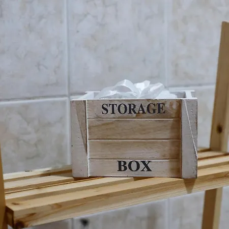 Emily House Виньола