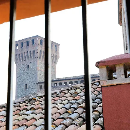 Emily House Vignola Apartament