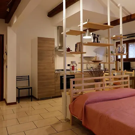 Emily House 아파트